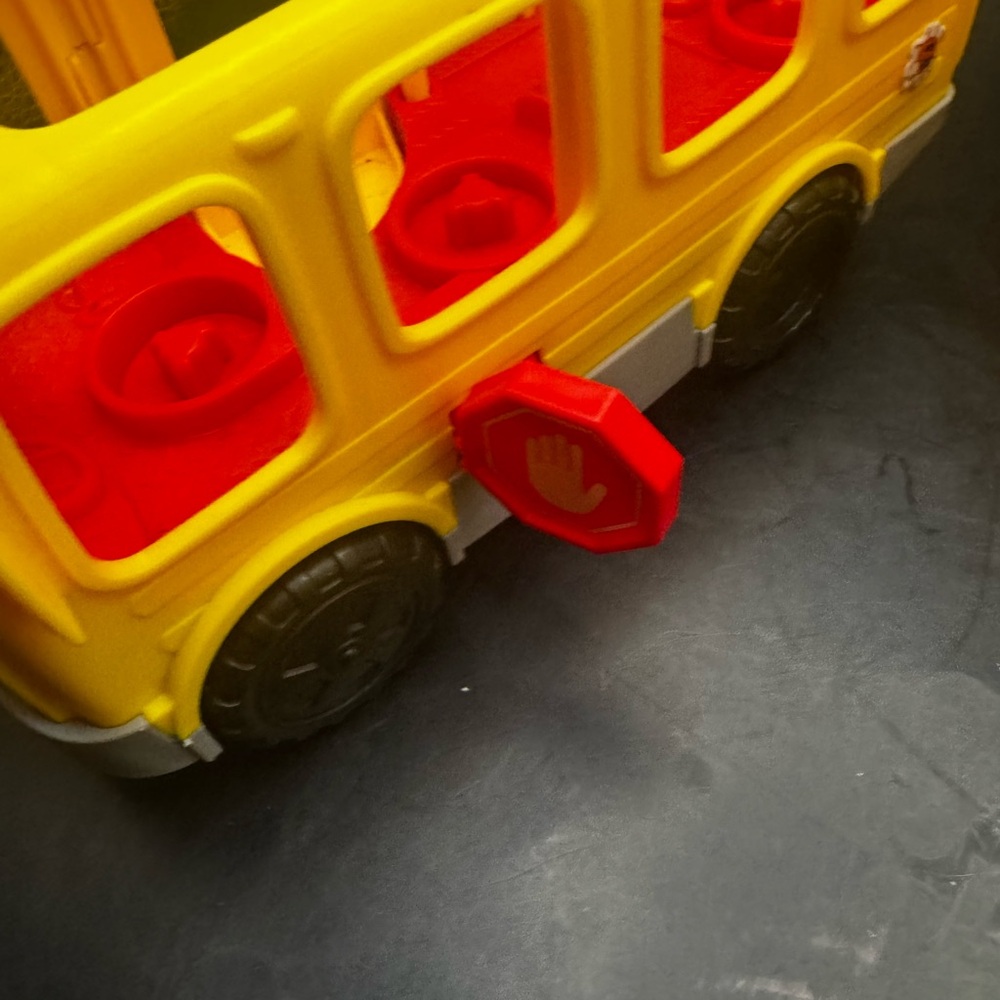 Fisher Price Lot Of Two Little People School Bus & Dump Truck Tested/ Works - Picture 7 of 16